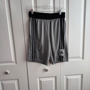 Adidas Basketball Club athletic shorts size small